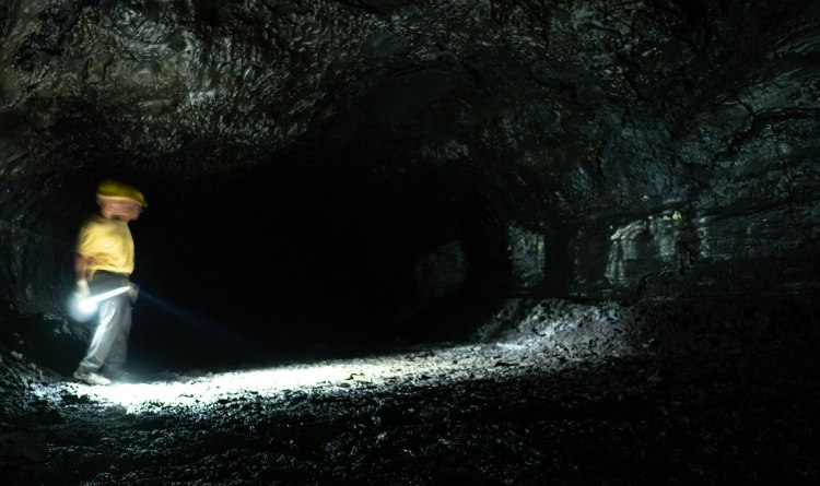 Kazumura caves (puna district) · 4: Spelunking Kazumura Cave The World S Longest Lava Tube Travel Writer Shaun Busuttil