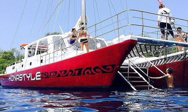Ideal for small group or intimate private charters this power catamaran makes kealakekua bay . Private Boat Charters Big Island Hawaii Kona Style