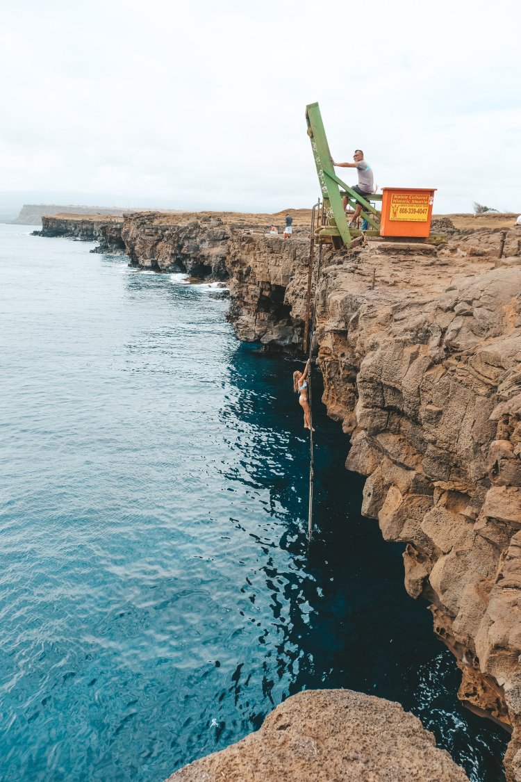 Cruise ships are one great way to see the islands, but the fasted way to island hop is by plane. Tulum Tours Travel Guides