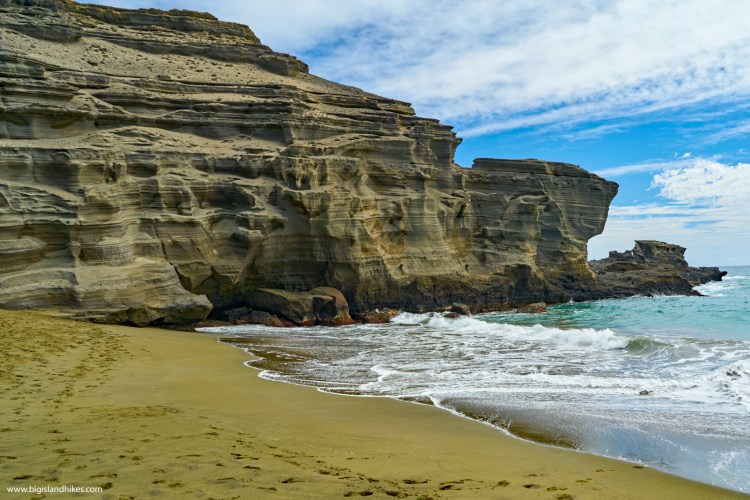 Due to its variable terrain and volcanic . PapakÅlea Green Sand Beach Big Island Hikes