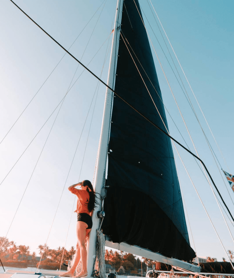 This trend is the complete opposite of the sculpted look. Private Boat Charters Big Island Hawaii Kona Style