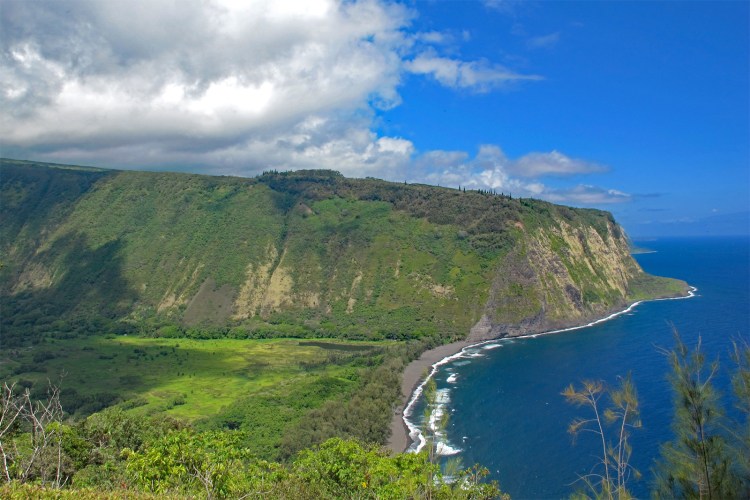 Free things to do things to do with kids best beaches top hikes best restaura. Waipi O Valley Big Island Hikes